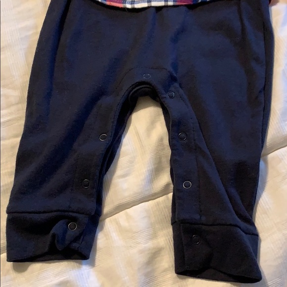 One piece Infant outfit - Picture 2 of 5